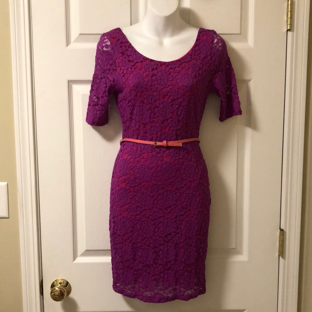 Purple/Pink Stretch Lace short sleeve dress M nwot